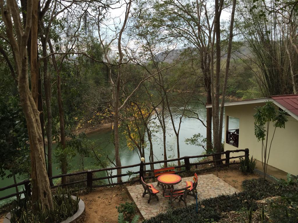 Saiyok River House Sai Yok Esterno foto